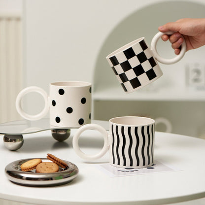 Stylish Plaid Mouthwash Holders