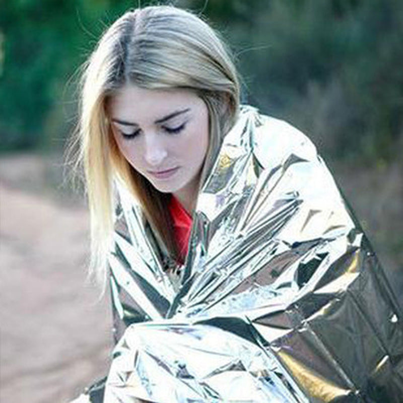 Outdoor Safety Thermal Blanket